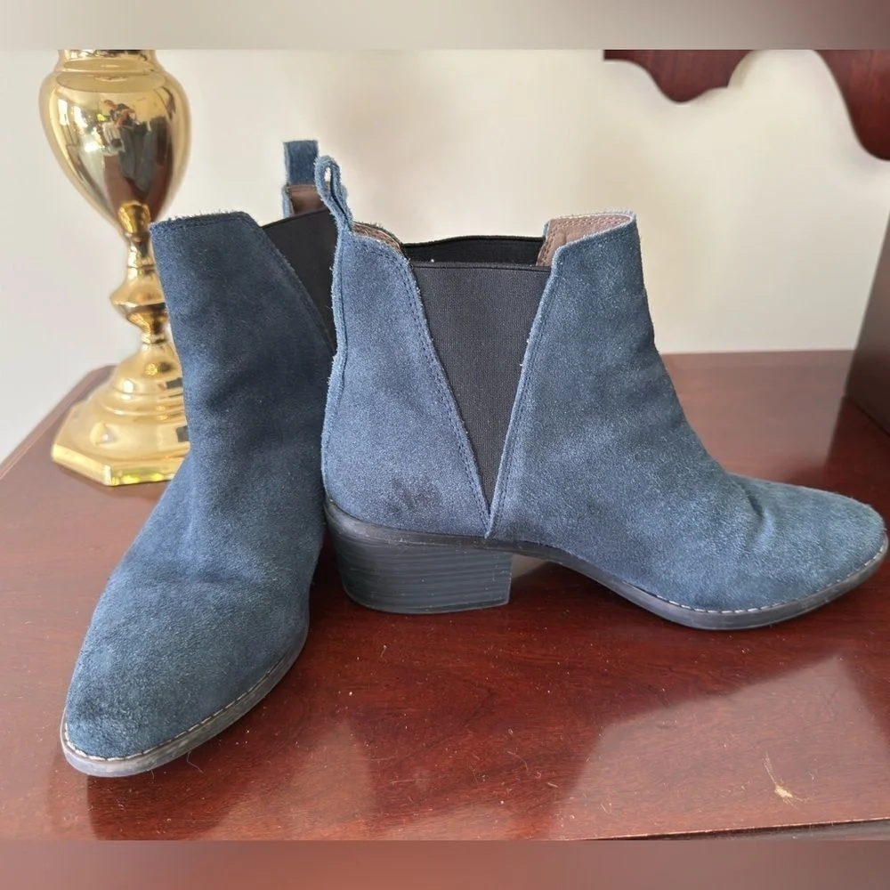 White Mountain‎ Women's Suede Leather Hammond Ankle Bootie Blue Size 9